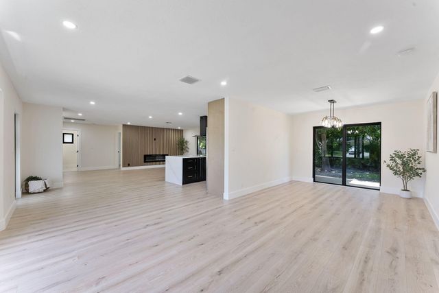 1820 17th Court N, Lake Worth Beach, FL 33460