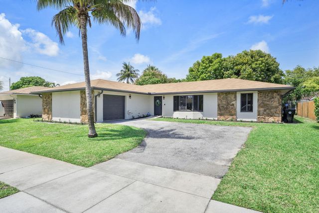 1820 17th Court N, Lake Worth Beach, FL 33460