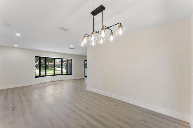 1820 17th Court N, Lake Worth Beach, FL 33460