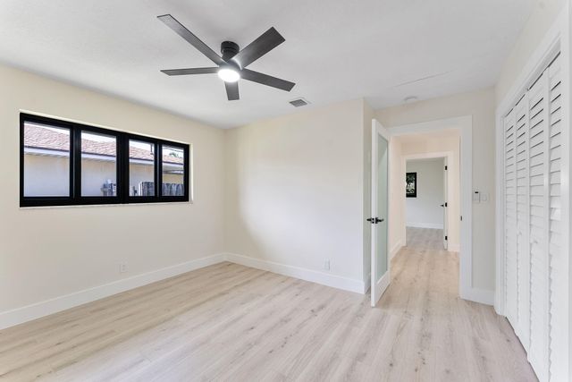 1820 17th Court N, Lake Worth Beach, FL 33460