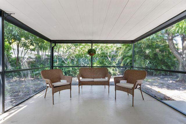 1820 17th Court N, Lake Worth Beach, FL 33460