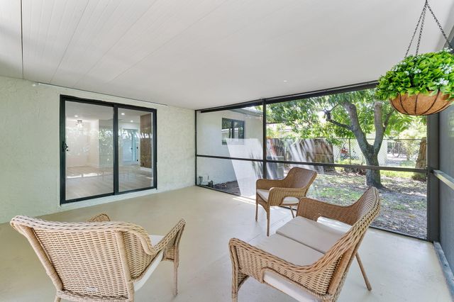 1820 17th Court N, Lake Worth Beach, FL 33460