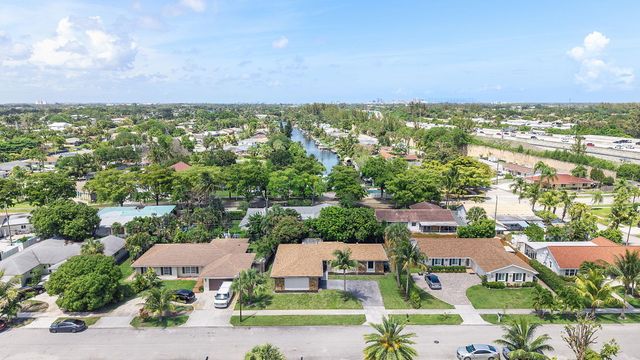 1820 17th Court N, Lake Worth Beach, FL 33460