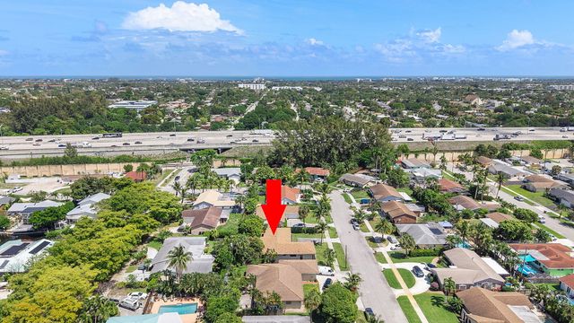 1820 17th Court N, Lake Worth Beach, FL 33460