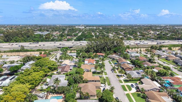 1820 17th Court N, Lake Worth Beach, FL 33460