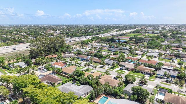 1820 17th Court N, Lake Worth Beach, FL 33460