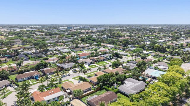 1820 17th Court N, Lake Worth Beach, FL 33460