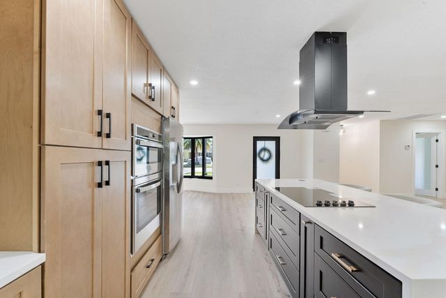 1820 17th Court N, Lake Worth Beach, FL 33460