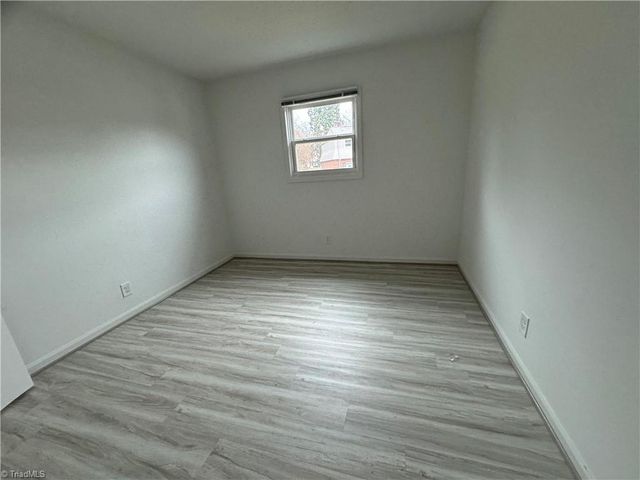 221 Mayberry Avenue, Mount Airy, NC 27030