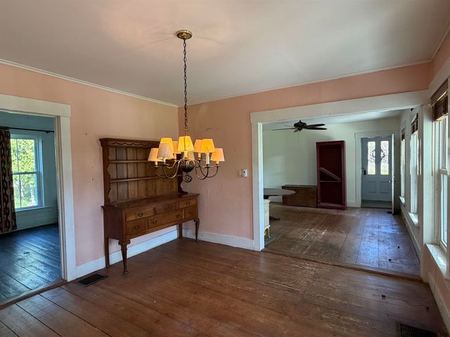 397 River Street, Chester, VT 05143