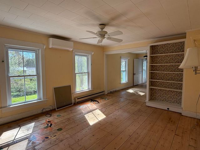 397 River Street, Chester, VT 05143