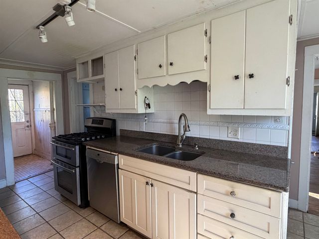 397 River Street, Chester, VT 05143