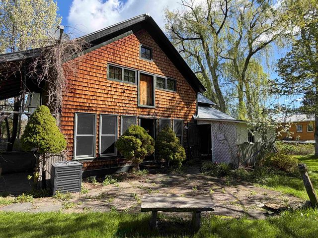 397 River Street, Chester, VT 05143