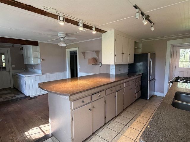 397 River Street, Chester, VT 05143