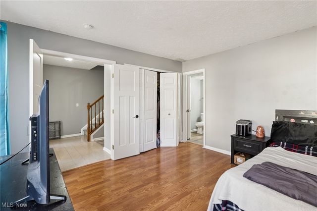 16087 Primrose Circle, Middleburg Heights, OH 44130