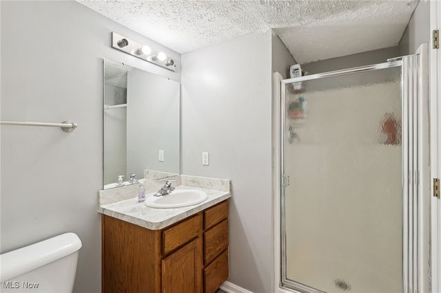 16087 Primrose Circle, Middleburg Heights, OH 44130