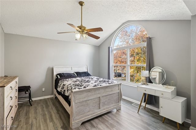 16087 Primrose Circle, Middleburg Heights, OH 44130