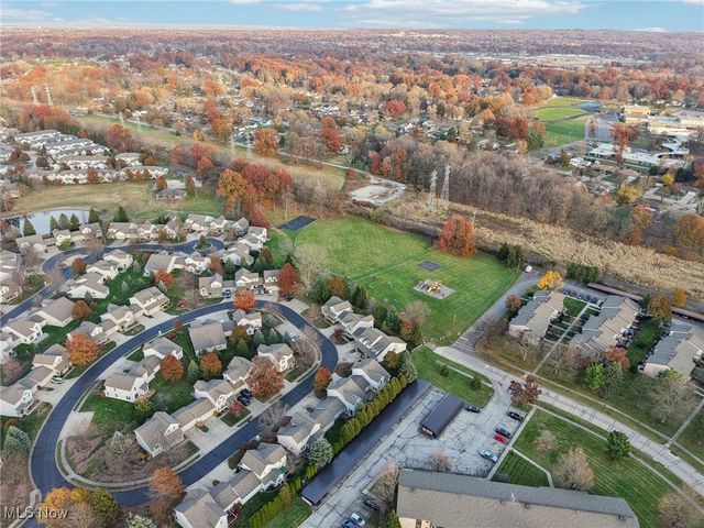 16087 Primrose Circle, Middleburg Heights, OH 44130