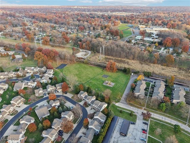 16087 Primrose Circle, Middleburg Heights, OH 44130