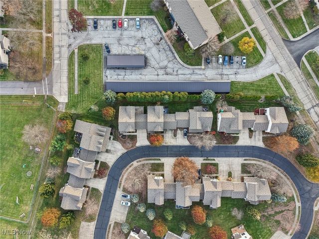 16087 Primrose Circle, Middleburg Heights, OH 44130