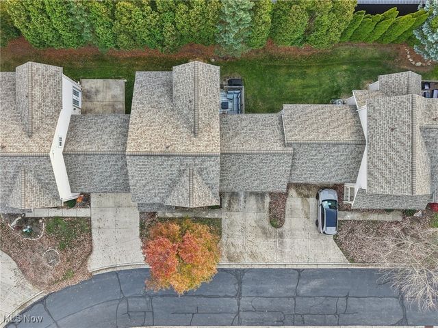 16087 Primrose Circle, Middleburg Heights, OH 44130