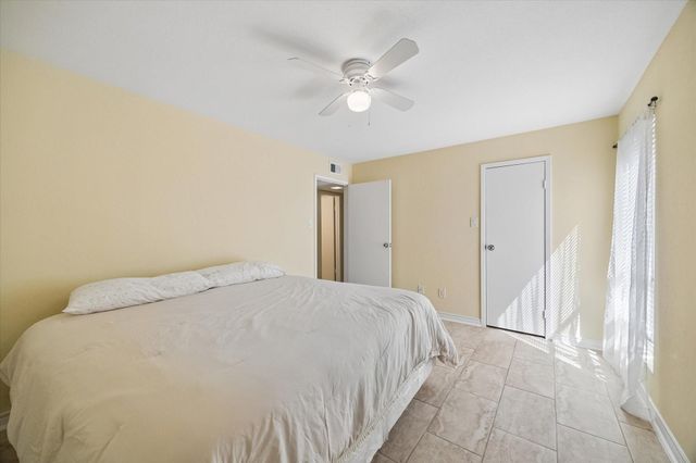 12905 Woodforest Boulevard 201, Houston, TX 77015