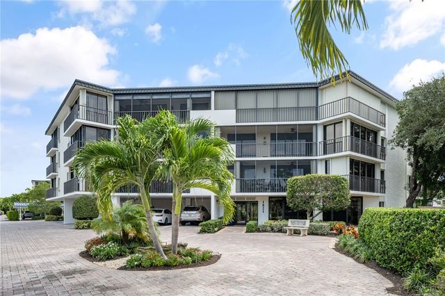 1821 Mooringline Drive PH-D, Vero Beach, FL 32963