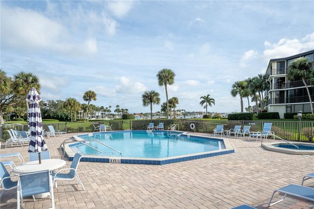 1821 Mooringline Drive PH-D, Vero Beach, FL 32963