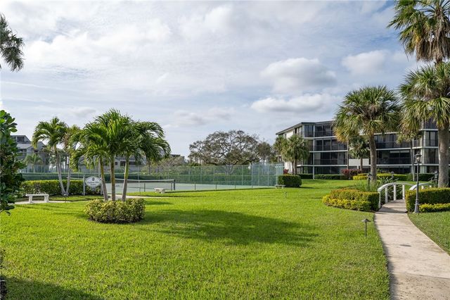 1821 Mooringline Drive PH-D, Vero Beach, FL 32963