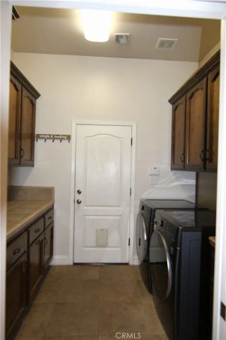 9905 Lightner Way, Bakersfield, CA 93311