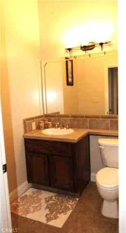 9905 Lightner Way, Bakersfield, CA 93311