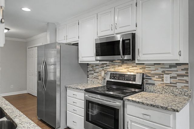 1909 Amacher Dr, Spring Hill, TN 37174