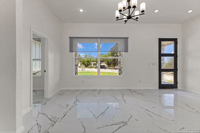 120 County Road 6852, Lytle, TX 78052