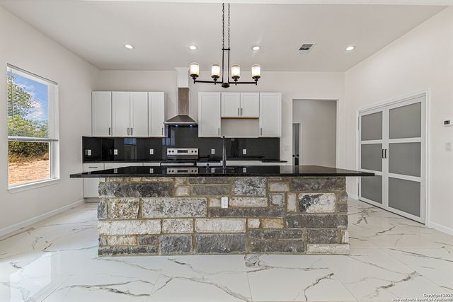 120 County Road 6852, Lytle, TX 78052