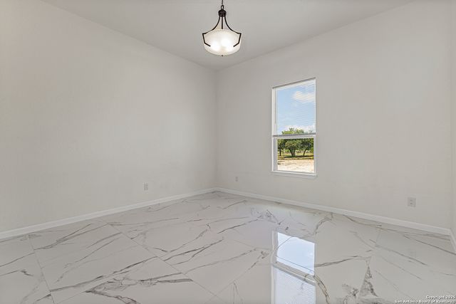 120 County Road 6852, Lytle, TX 78052