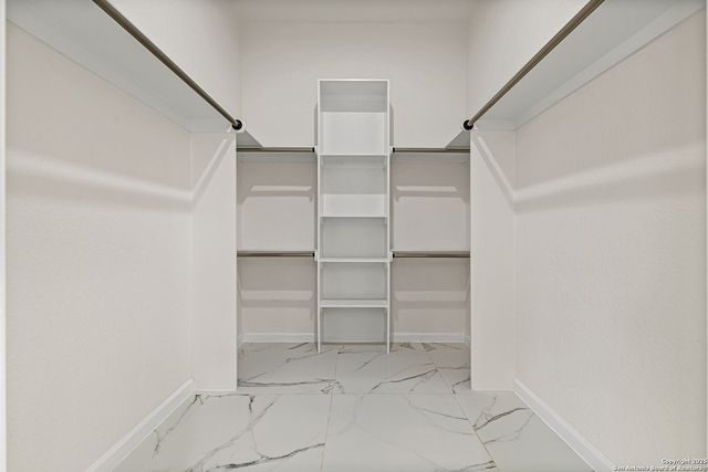 120 County Road 6852, Lytle, TX 78052