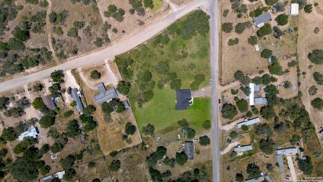 120 County Road 6852, Lytle, TX 78052