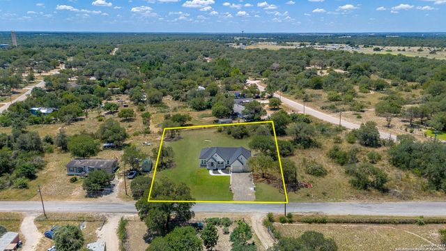 120 County Road 6852, Lytle, TX 78052