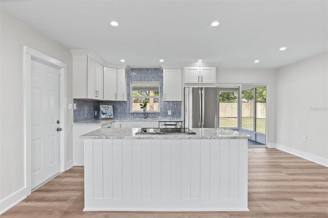 3332 70TH LANE N, St Petersburg, FL 33710