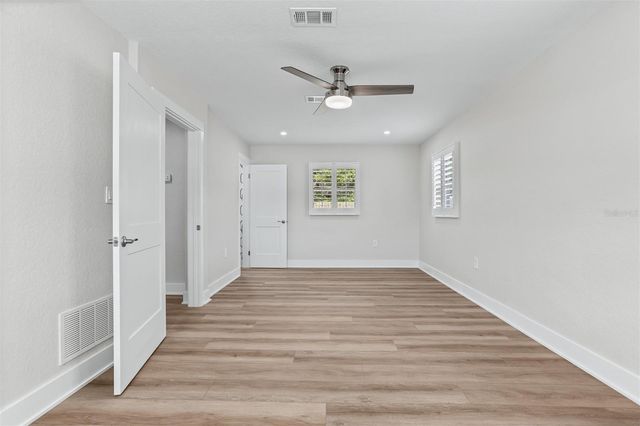 3332 70TH LANE N, St Petersburg, FL 33710
