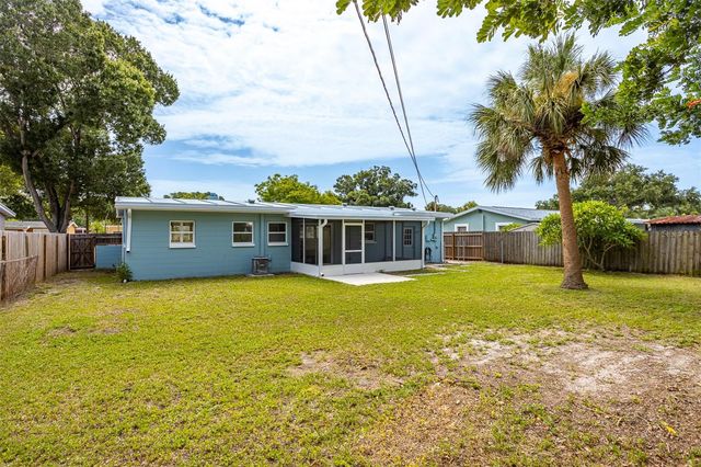 3332 70TH LANE N, St Petersburg, FL 33710