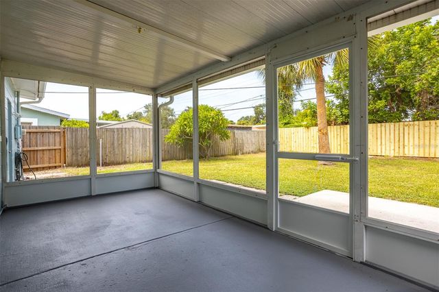 3332 70TH LANE N, St Petersburg, FL 33710
