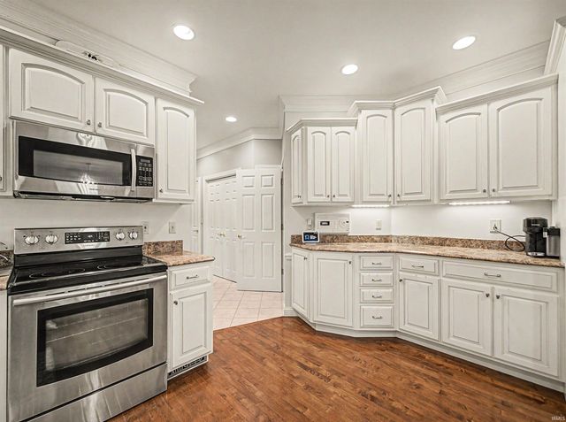 201 N Faith Way, Evansville, IN 47712