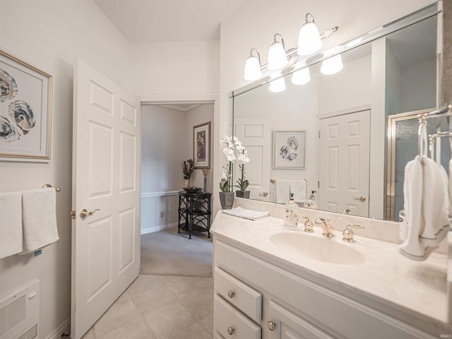 201 N Faith Way, Evansville, IN 47712