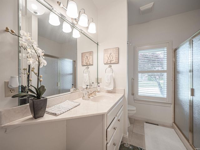 201 N Faith Way, Evansville, IN 47712