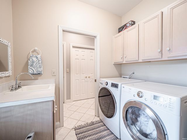 201 N Faith Way, Evansville, IN 47712