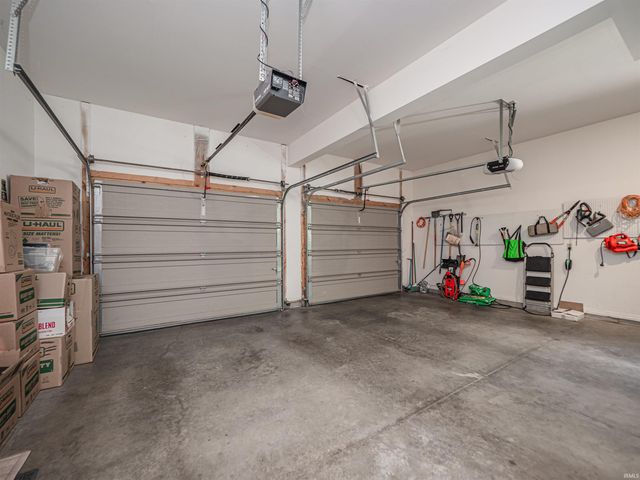 201 N Faith Way, Evansville, IN 47712