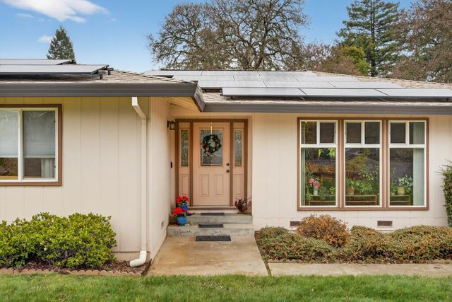 3001 Merrywood Cir, Cameron Park, CA 95682