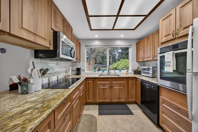 3001 Merrywood Cir, Cameron Park, CA 95682