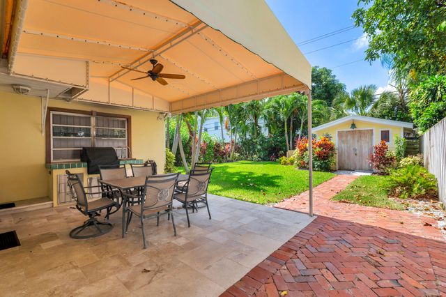 326 Marlborough Place, West Palm Beach, FL 33405